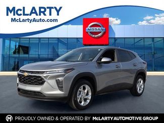 Used 2026 Chevrolet Trax LS w/ LS Convenience Package FWD 360° Tour