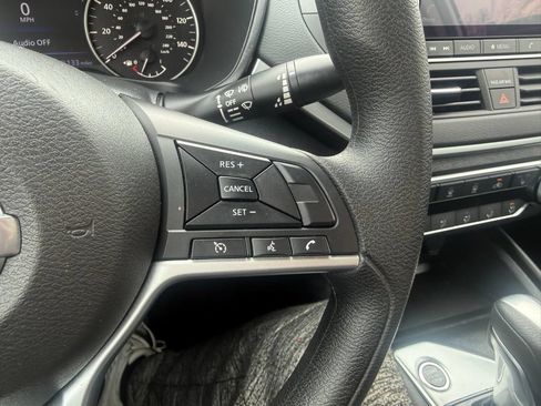 Used 2022 Nissan Altima 2.5 AWD/4WD image 19