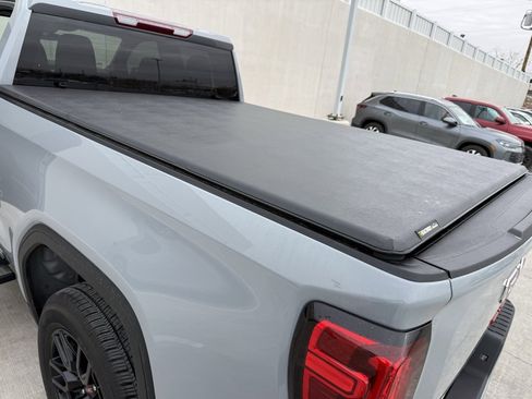 Used 2024 GMC Sierra 1500 Elevation image 4