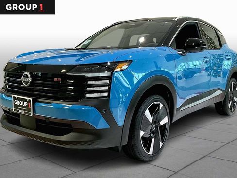 New 2025 Nissan Kicks SR image 1