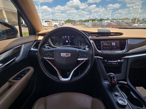 Used 2023 Cadillac XT6 Sport w/ Platinum Package AWD/4WD image 27