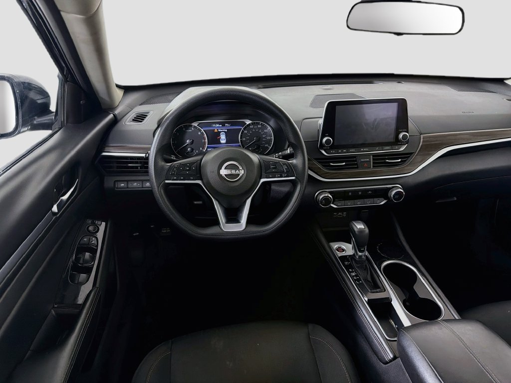 Used 2023 Nissan Altima 2.5 SV FWD image 24