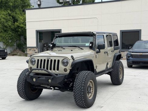 Used 2017 Jeep Wrangler Unlimited Sport w/ Quick Order Package 24S AWD/4WD image 9