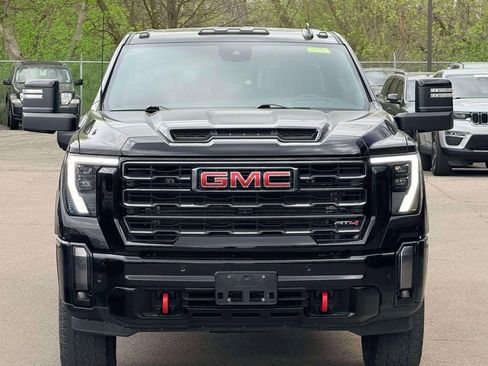 Used 2024 GMC Sierra 3500 AT4 w/ AT4 Premium Plus Package AWD/4WD image 2