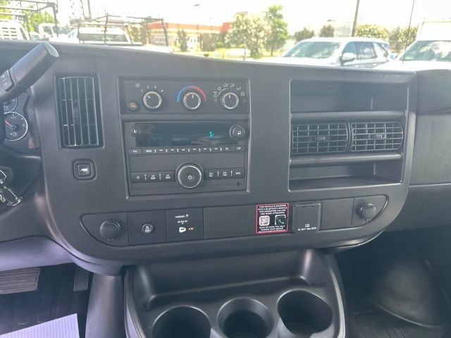 New 2026 Chevrolet Express 2500 w/ Communications Package RWD image 21