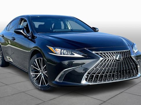 Used 2024 Lexus ES 300h w/ Premium Package image 3