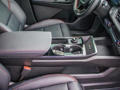 New 2026 Chevrolet Equinox RS w/ Convenience Package III FWD image 22