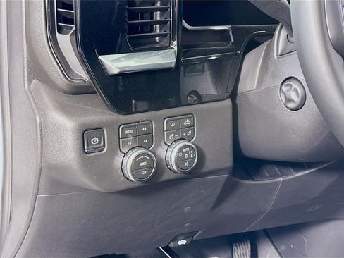 New 2026 GMC Sierra 1500 SLT AWD/4WD image 5