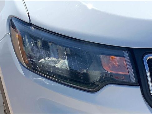 Used 2023 Jeep Compass Latitude AWD/4WD image 28