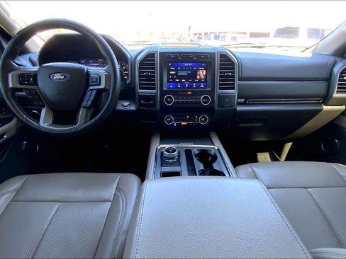 Used 2021 Ford Expedition XLT RWD image 16