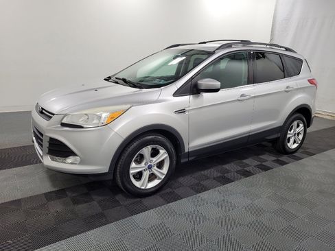Used 2014 Ford Escape SE w/ Equipment Group 201A AWD/4WD image 2
