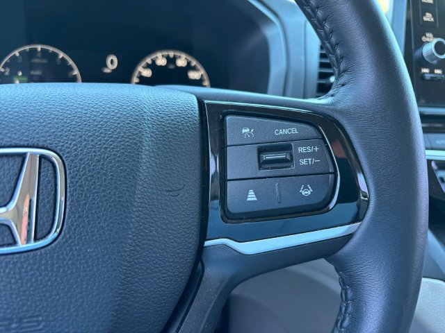 Used 2025 Honda Odyssey EX-L image 19