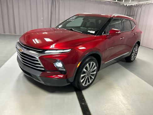 Used 2023 Chevrolet Blazer Premier w/ Driver Confidence II Package image 3