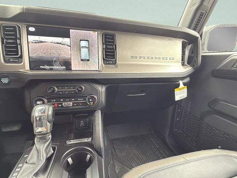 New 2026 Ford Bronco Outer Banks w/ Sasquatch Package AWD/4WD image 26