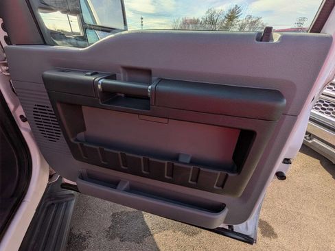 Used 2015 Ford F350 XL image 19