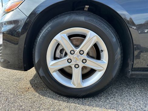 Used 2023 Chevrolet Malibu LT image 11