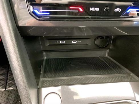 Used 2024 Volkswagen Tiguan SEL R-Line image 33