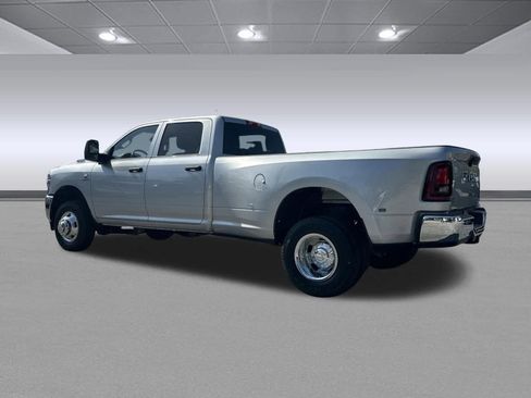 New 2026 RAM 3500 Tradesman image 3