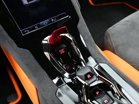 Used 2024 Lamborghini Huracan Sterrato image 20
