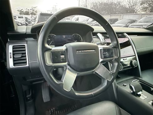 Used 2023 Land Rover Discovery S R-Dynamic image 12