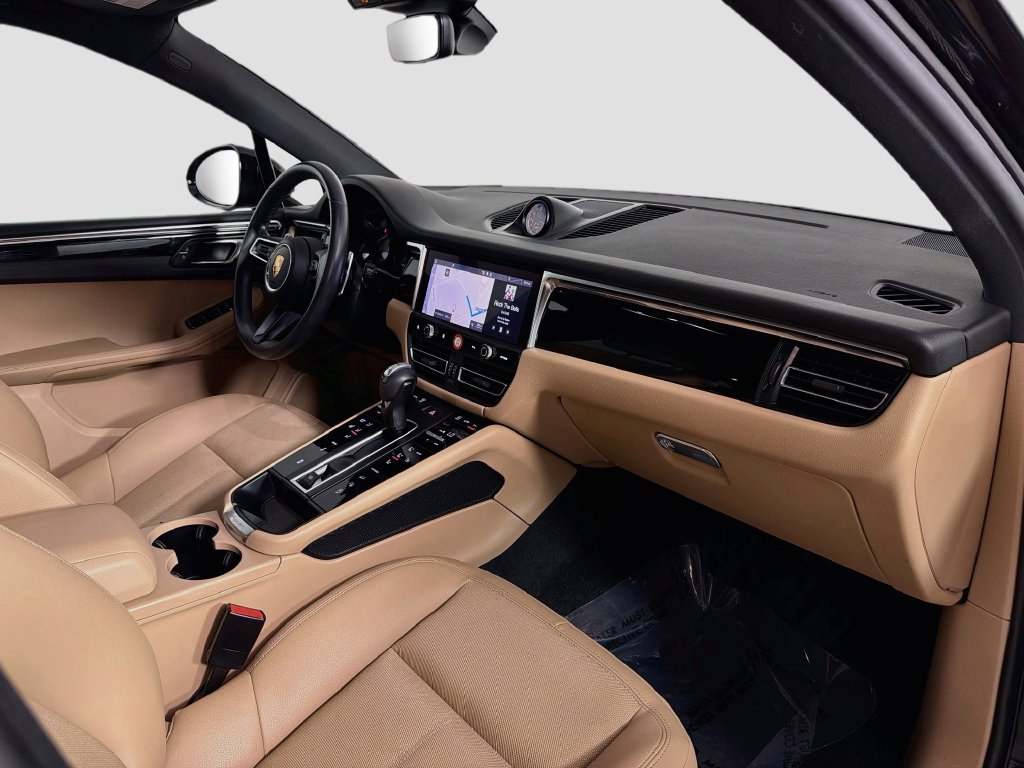 Used 2023 Porsche Macan S AWD/4WD image 31