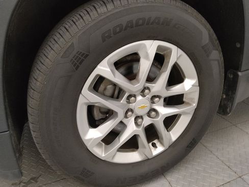 Used 2019 Chevrolet Traverse LT FWD image 31