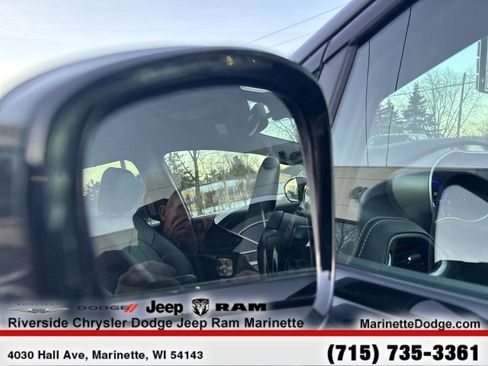 New 2026 Chrysler Pacifica Select w/ S Appearance Package image 6