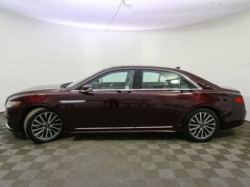 Used 2018 Lincoln Continental Select image 6