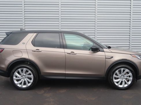 Used 2023 Land Rover Discovery Sport S image 15