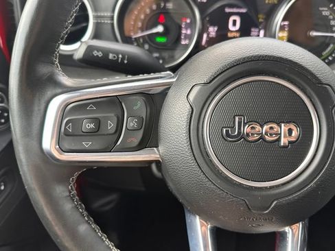 Used 2023 Jeep Wrangler Unlimited Sahara w/ Cold Weather Group AWD/4WD image 21