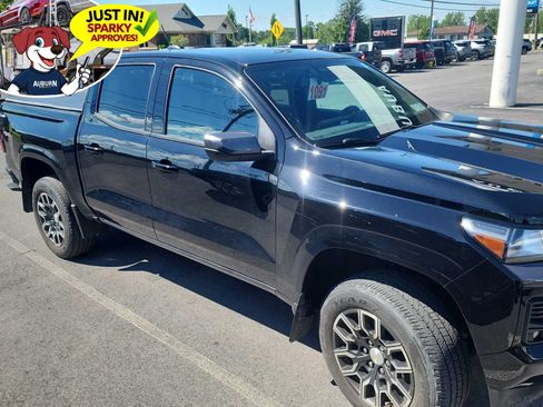 Used 2023 Chevrolet Colorado LT AWD/4WD image 3