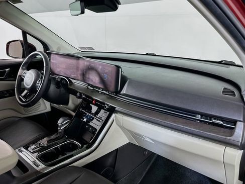 Used 2023 Kia Carnival SX FWD image 24