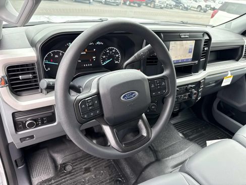 New 2026 Ford F250 XL w/ XL Driver Assist Package AWD/4WD image 13