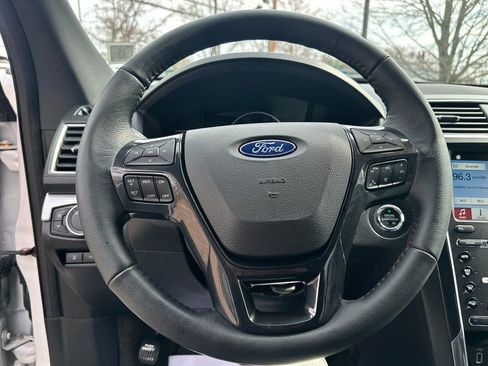 Used 2017 Ford Explorer Sport AWD/4WD image 7