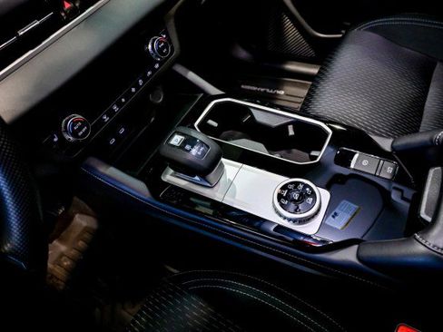 Used 2025 Mitsubishi Outlander ES image 30