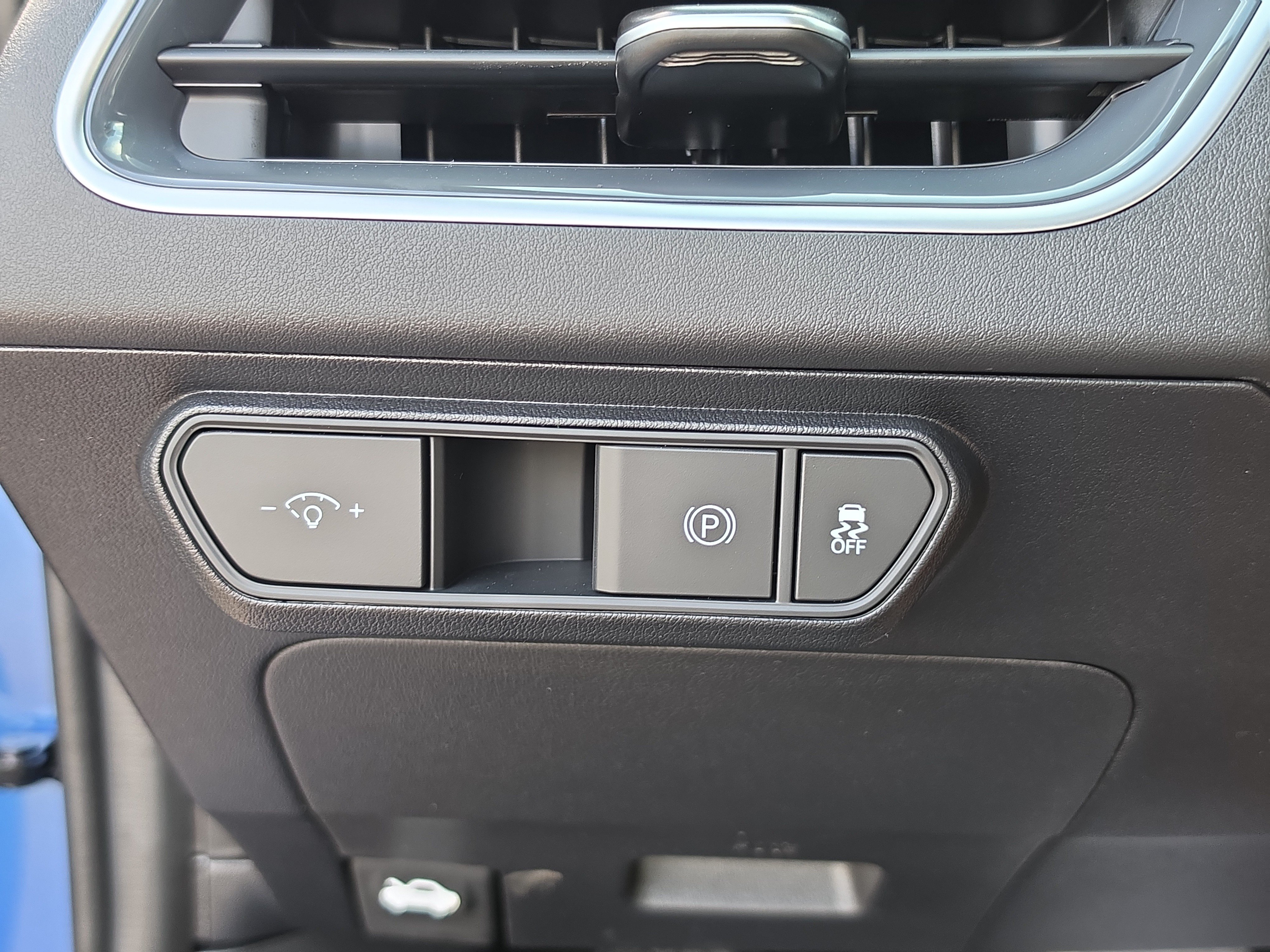 New 2026 Kia K4 GT-Line Turbo w/ GT-Line Sunroof Package FWD image 28
