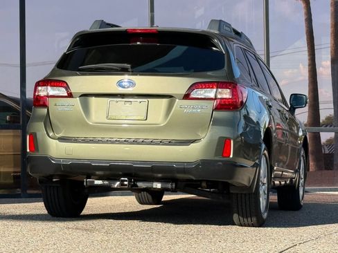 Used 2015 Subaru Outback 2.5i Premium AWD/4WD image 11