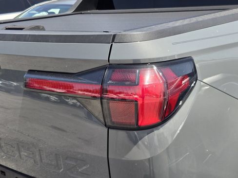 Certified 2024 Hyundai Santa Cruz SEL w/ Activity Package FWD image 8