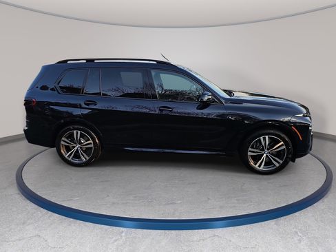 New 2026 BMW X7 xDrive40i w/ M Sport Package image 4