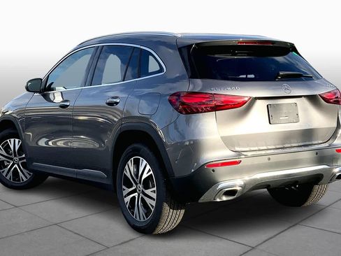 Used 2025 Mercedes-Benz GLA 250 4MATIC image 4