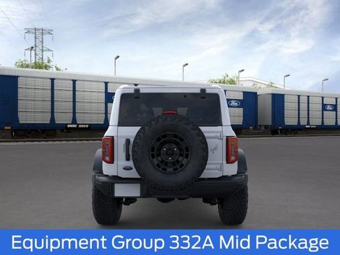 New 2026 Ford Bronco Badlands w/ Sasquatch Package AWD/4WD image 5