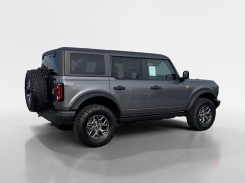 New 2025 Ford Bronco Badlands image 6