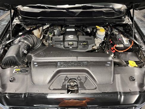 Used 2020 RAM 3500 Limited image 29