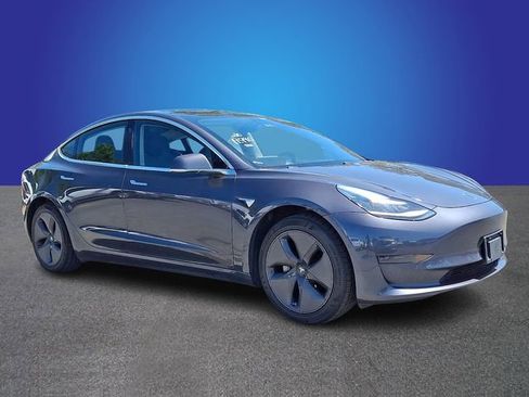 Used 2020 Tesla Model 3 Standard Range Plus RWD image 2