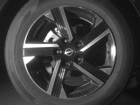 Used 2025 Nissan Sentra SV image 15