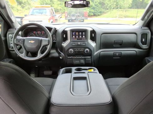 Certified 2024 Chevrolet Silverado 1500 Custom AWD/4WD image 20