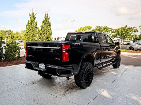 Used 2025 Chevrolet Silverado 1500 RST w/ Convenience Package II AWD/4WD image 10