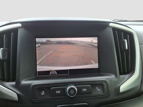 Used 2022 GMC Terrain SLE w/ Driver Convenience Package AWD/4WD image 18