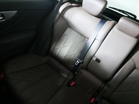 Used 2011 INFINITI FX35 AWD w/ Premium Pkg image 12