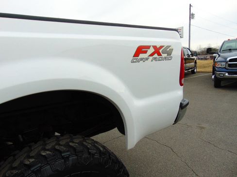 Used 2004 Ford F250 XLT image 31